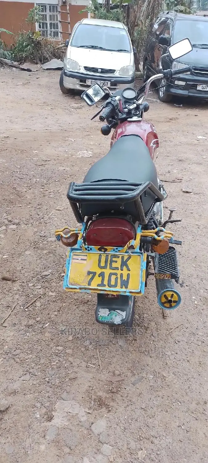TVS Apache 160 4V 2019 Beige