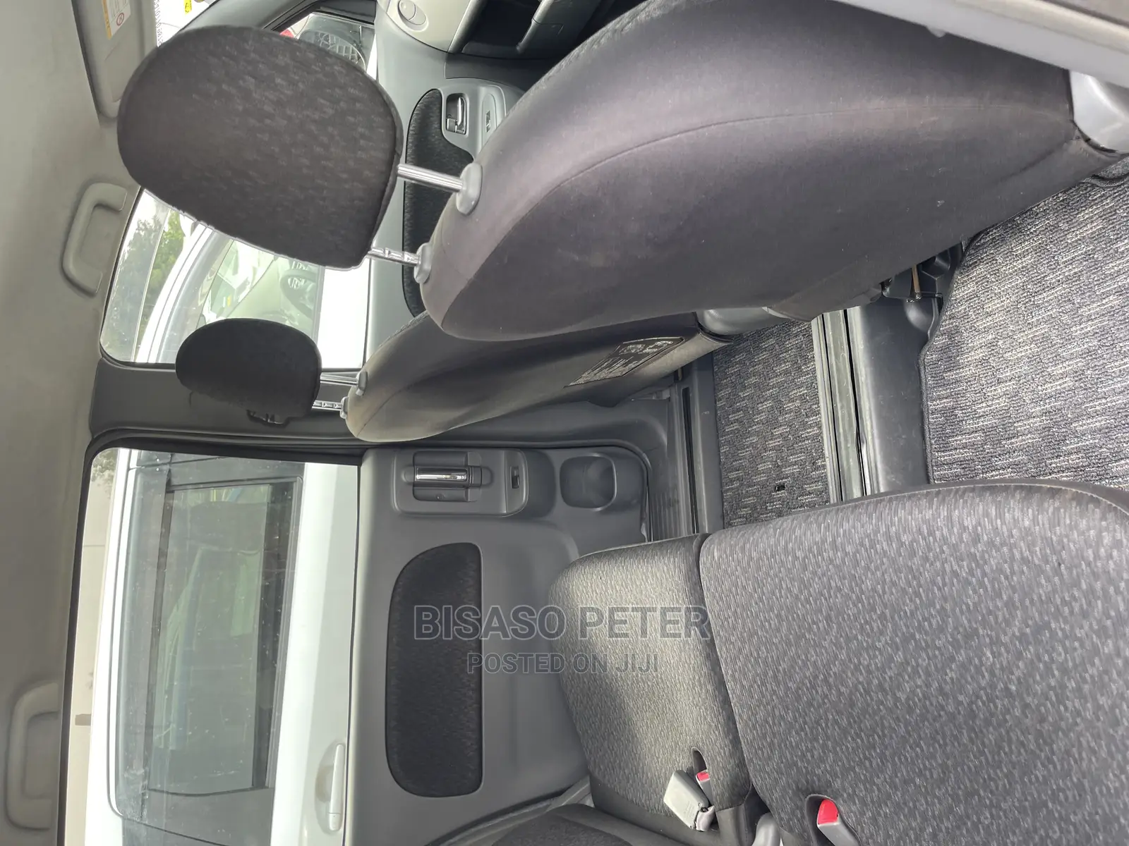 Toyota Sienta 1.5 AWD 2011 Gray