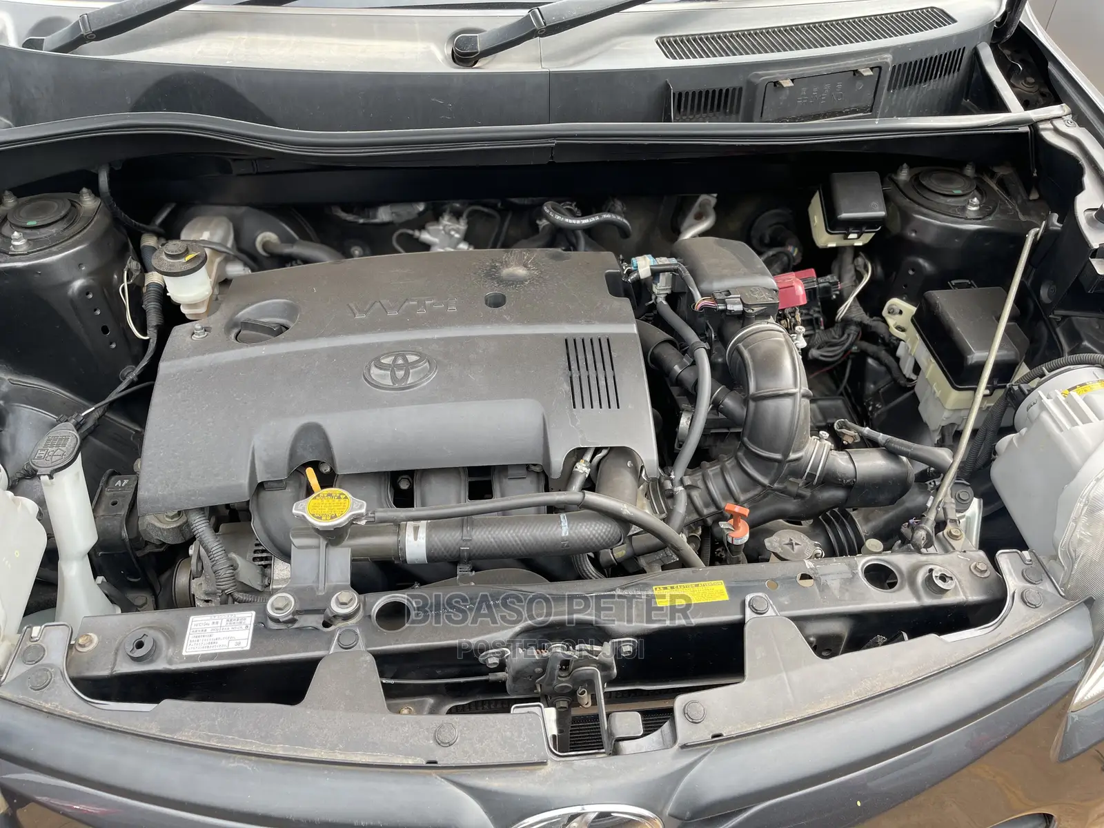 Toyota Sienta 1.5 AWD 2011 Gray
