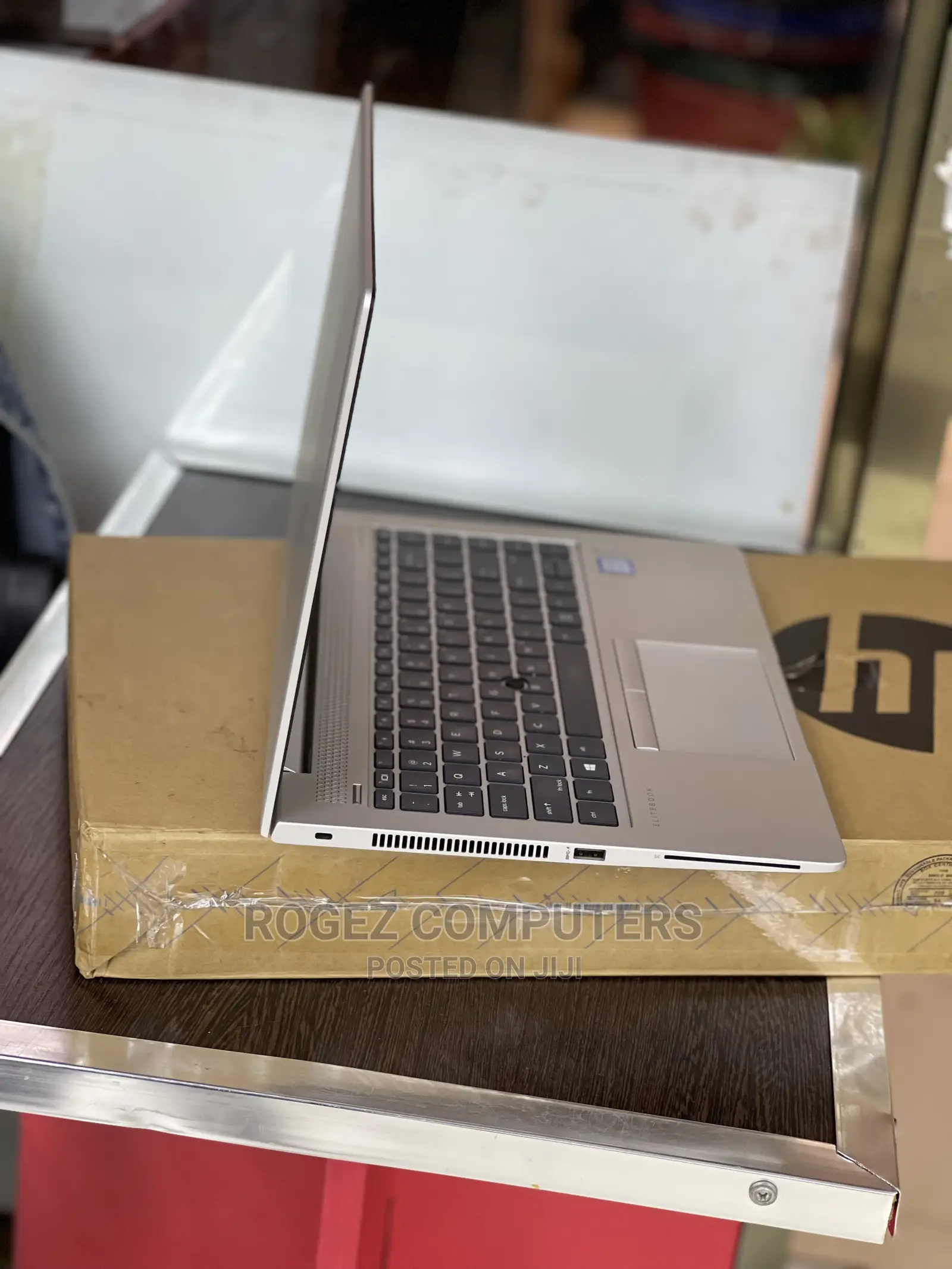 New Laptop HP EliteBook 840 G5 8GB Intel Core I5 SSD 256GB