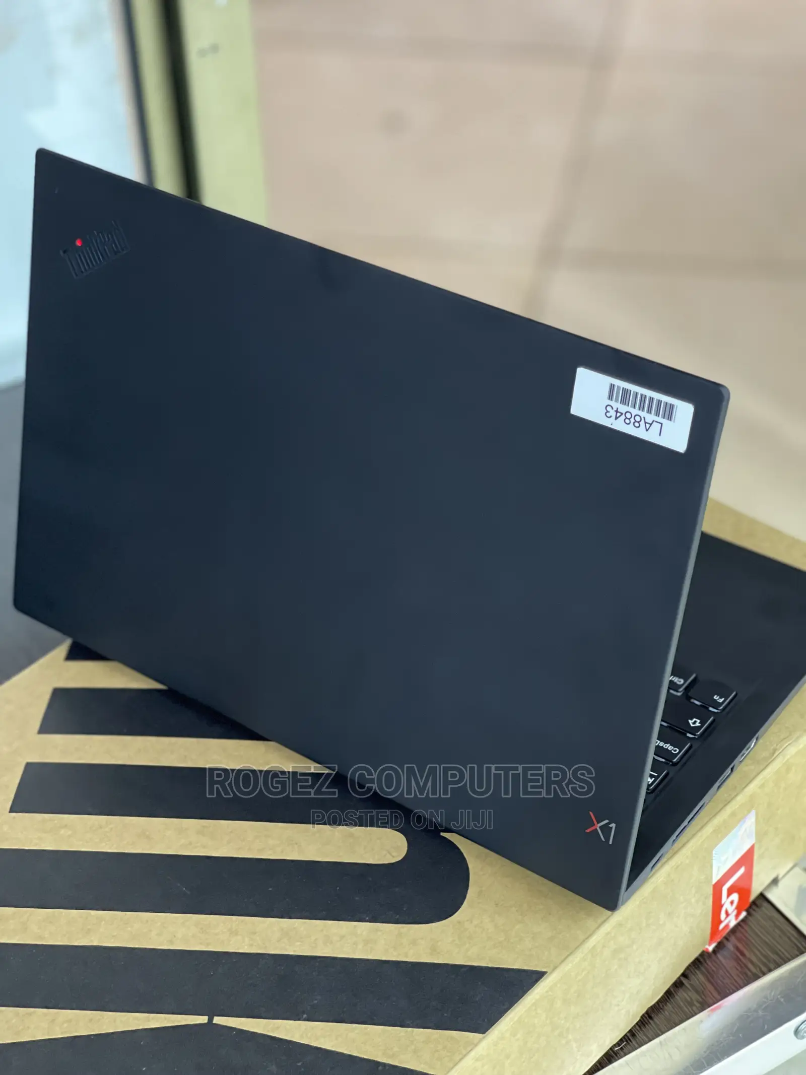 New Laptop Lenovo ThinkPad X1 Carbon 8GB Intel Core I5 SSD 256GB
