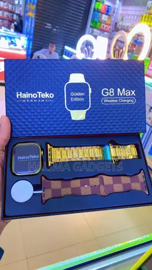 G8 Max Smart Watch Comes With Two Straps