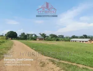 Fertile 640acres for Rent at Busunju~Sekanyonyi Hoima Road.