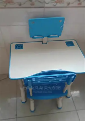 Photo - Kid's Study and Reading Table