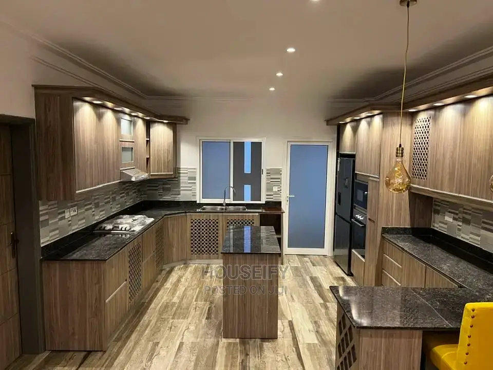 Furnished 3bdrm Apartment in Central Division for rent