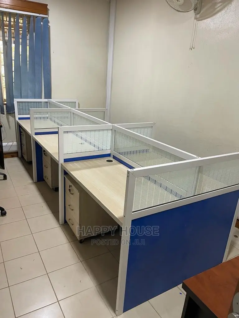 6 Seater Workstation
