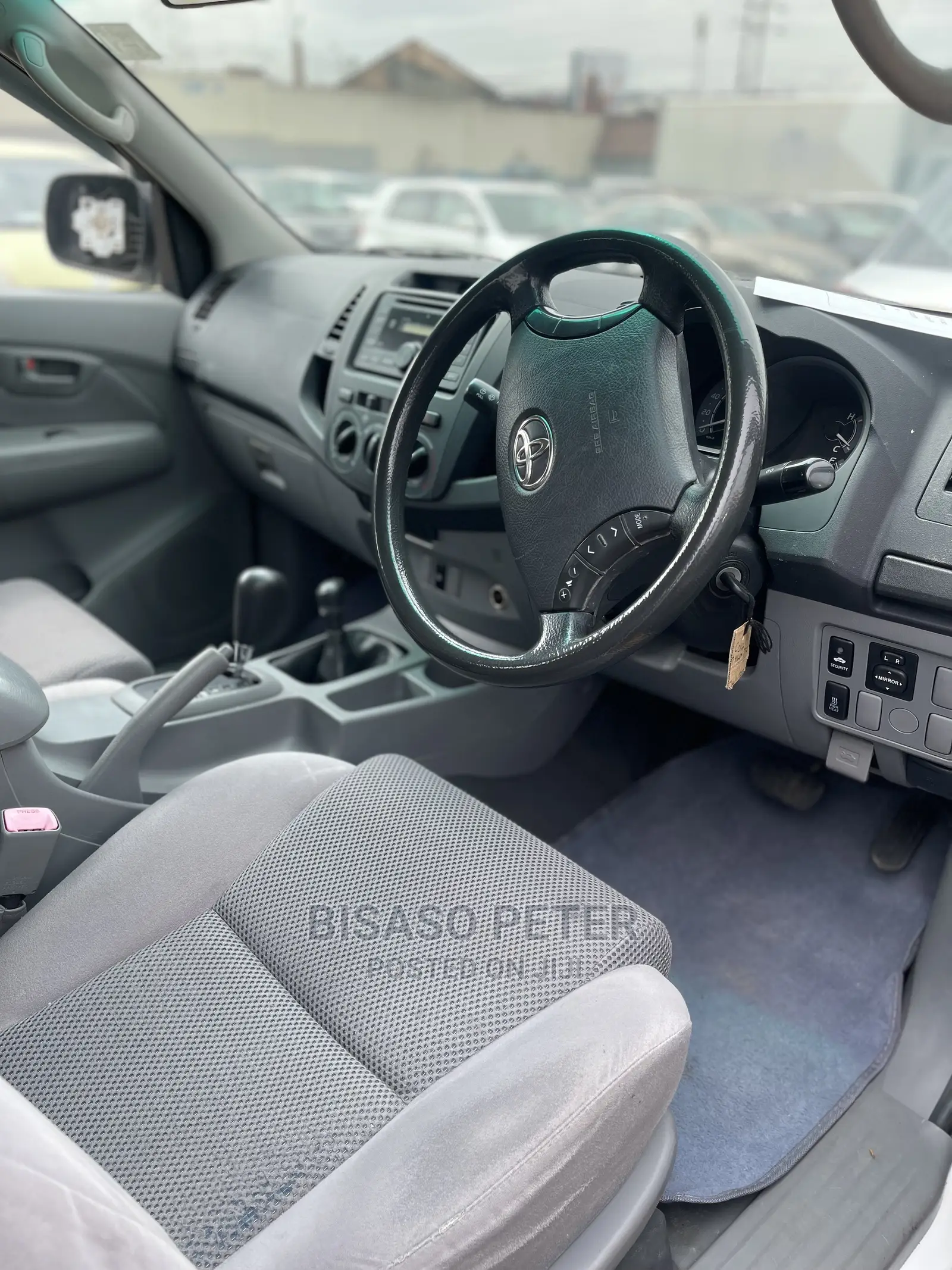 Toyota Hilux 2.5 D-4D SRX 2011 White