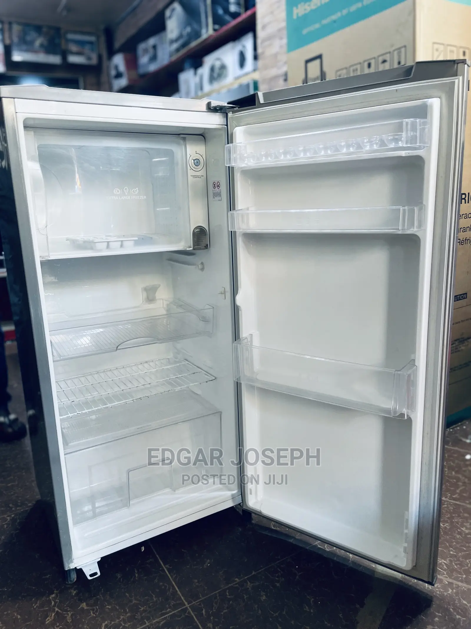 LG Refrigerator 195L