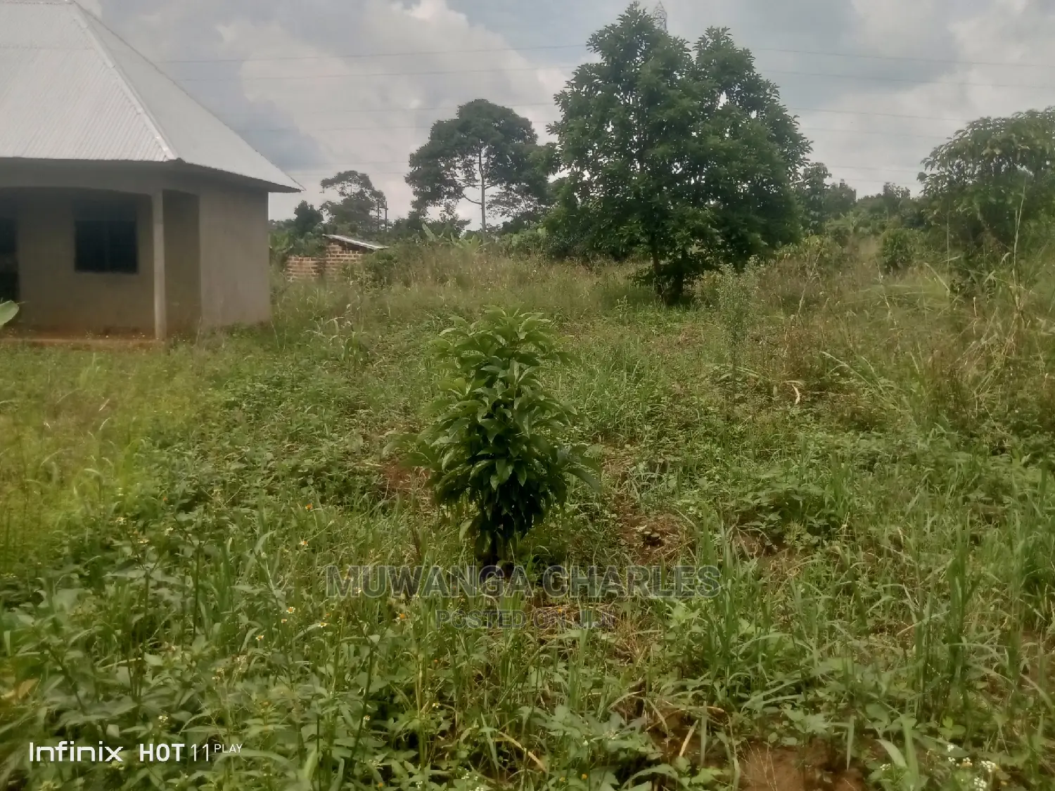 2acres of Land in Wobulenzi Luwero on Quick Sale