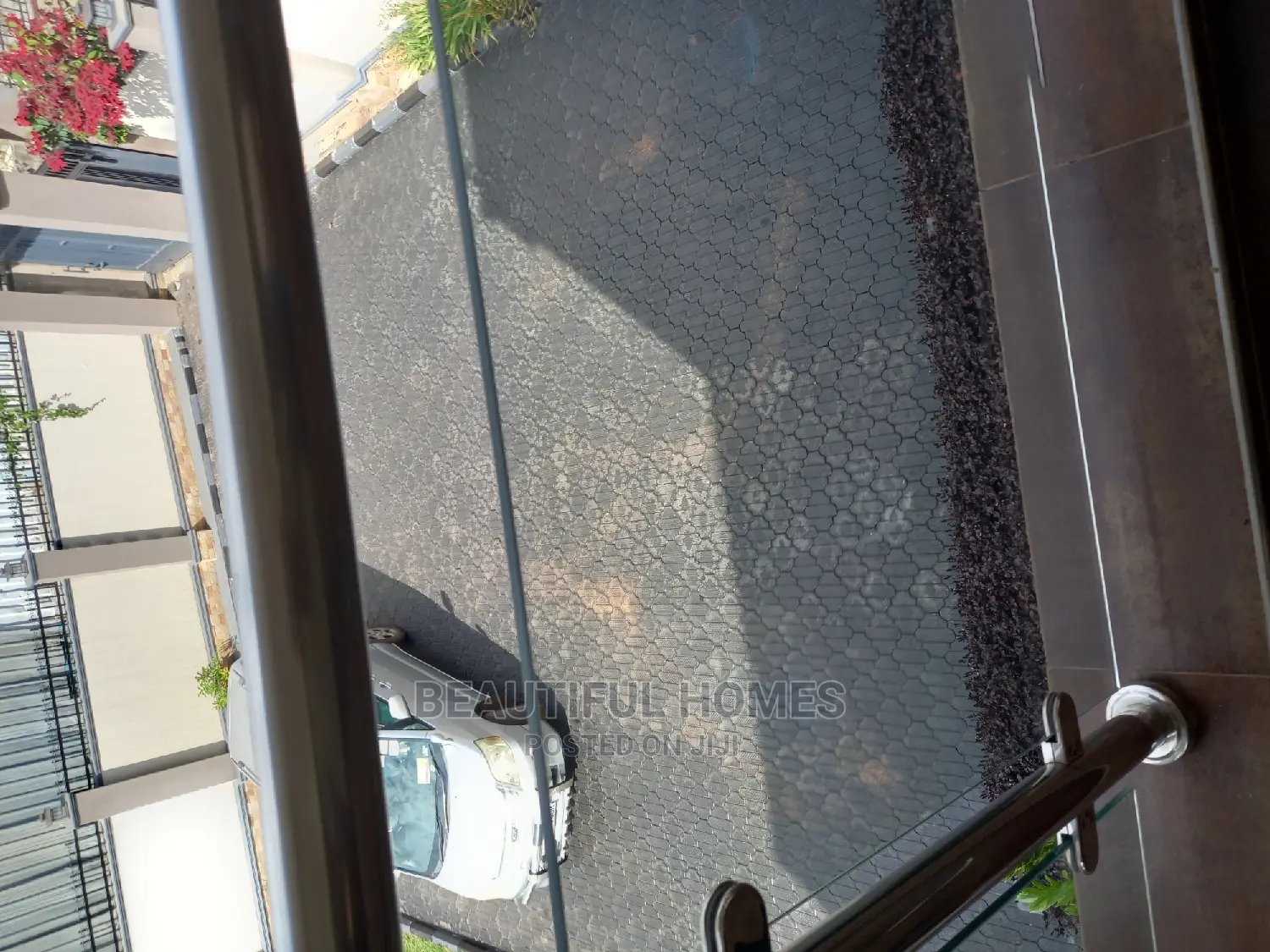 Furnished 6bdrm Mansion in Munyonyo Lake View, Makindye for sale