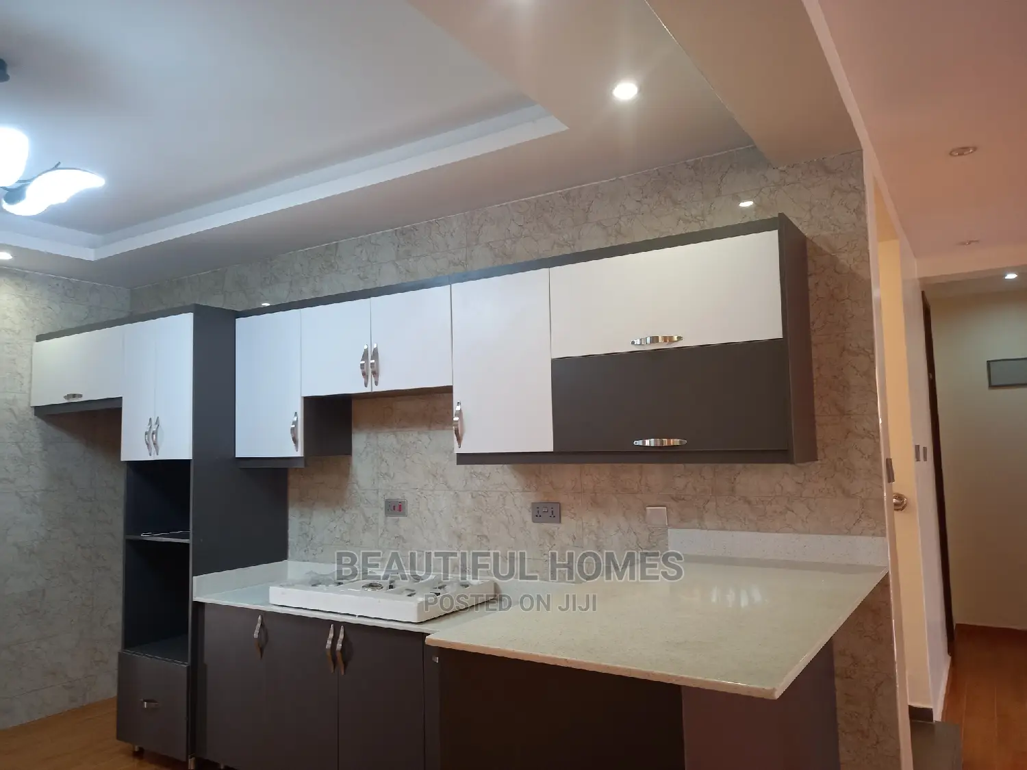Furnished 6bdrm Mansion in Munyonyo Tarmack, Makindye for sale