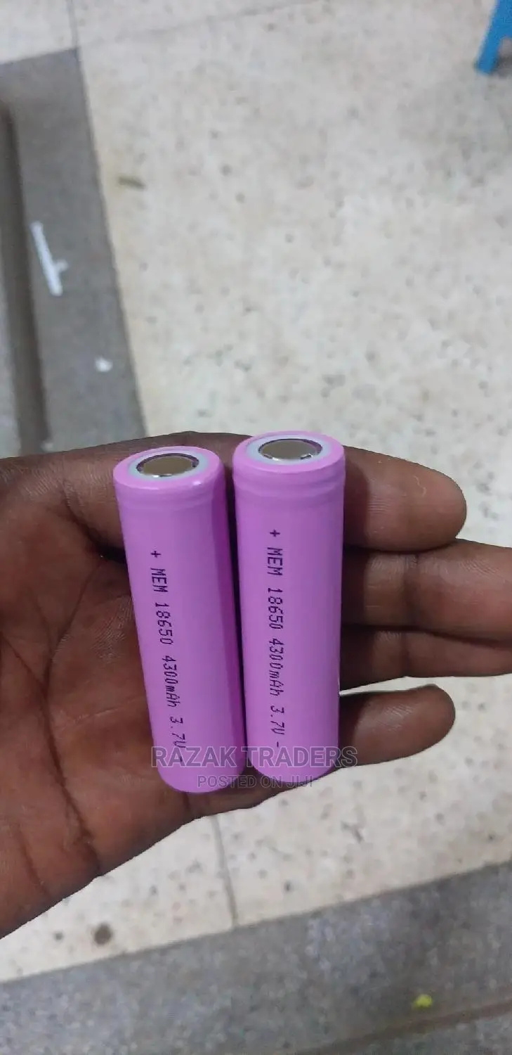 Lithium Ion Battery 18650 3.7V 4300mah Flat