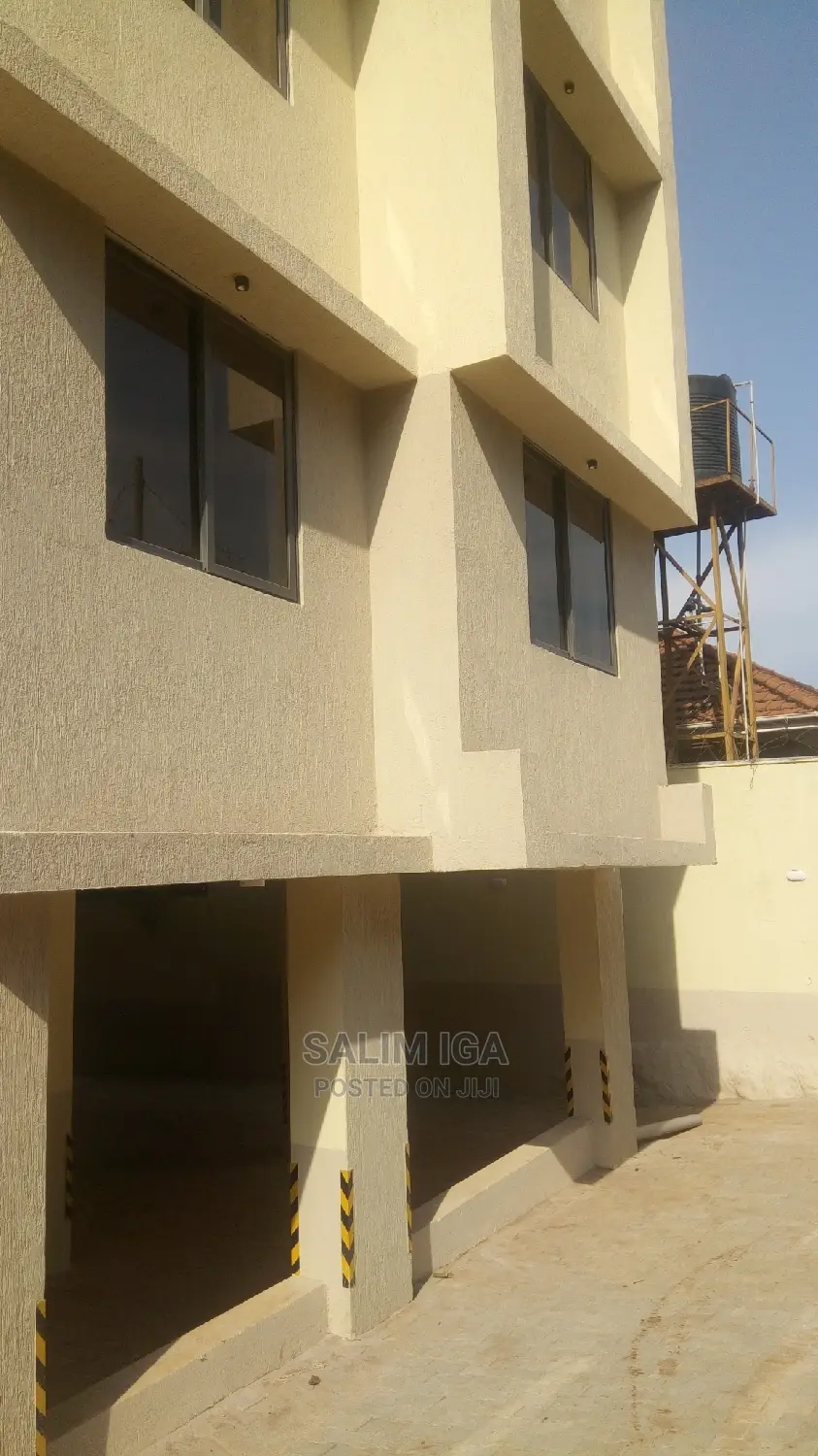 Furnished 3bdrm Block of Flats in Kololo Property, Central Division