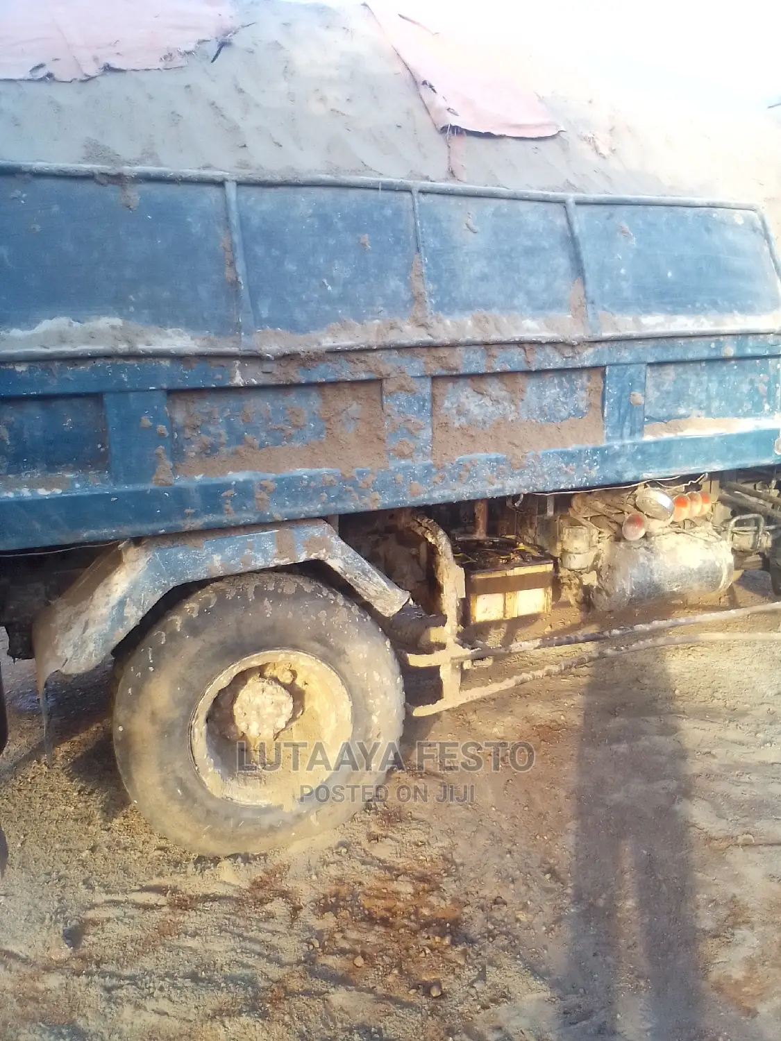 Am Selling Sandsoil in All Types of Trucks