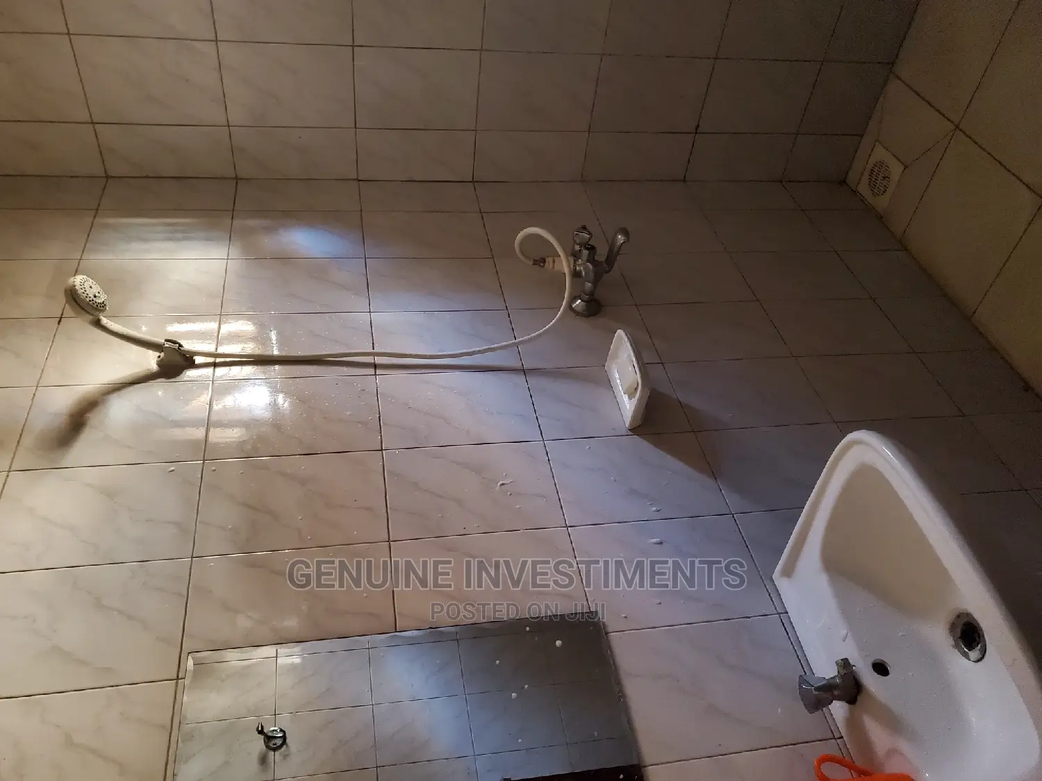 3bdrm Bungalow in Pita, Rubaga for sale