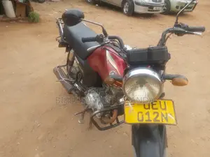 Yamaha Crux 2017 Red