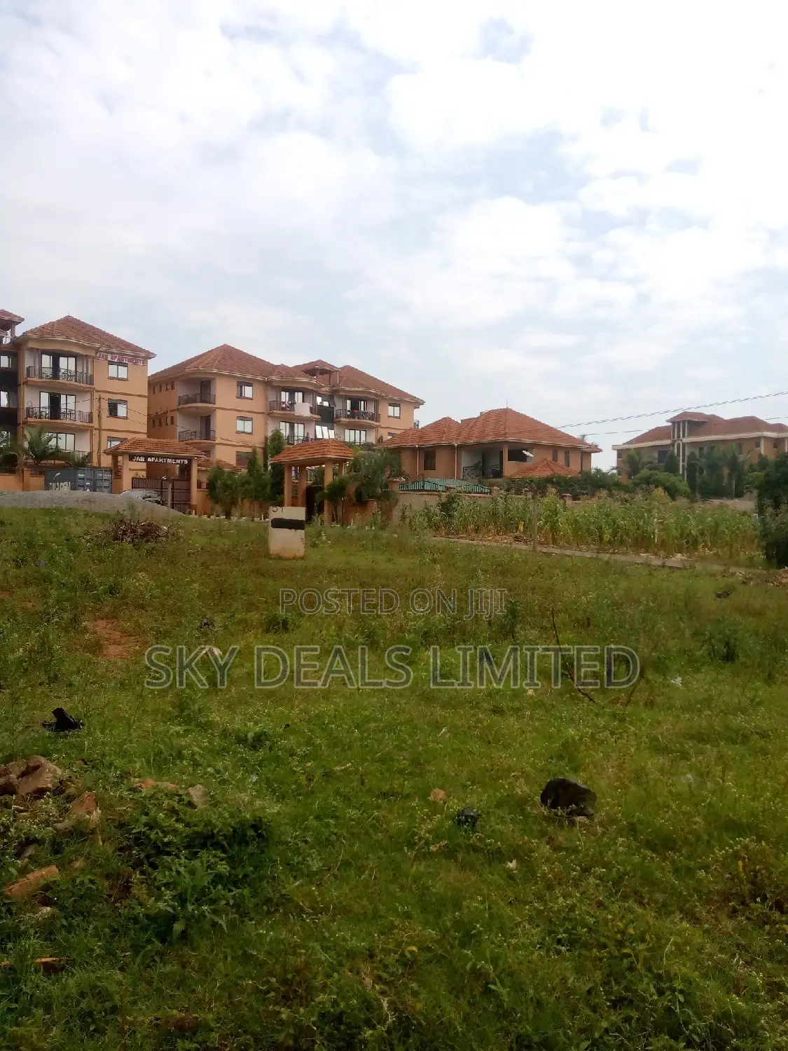 100by100ft Plot on Sale at Kisaasi