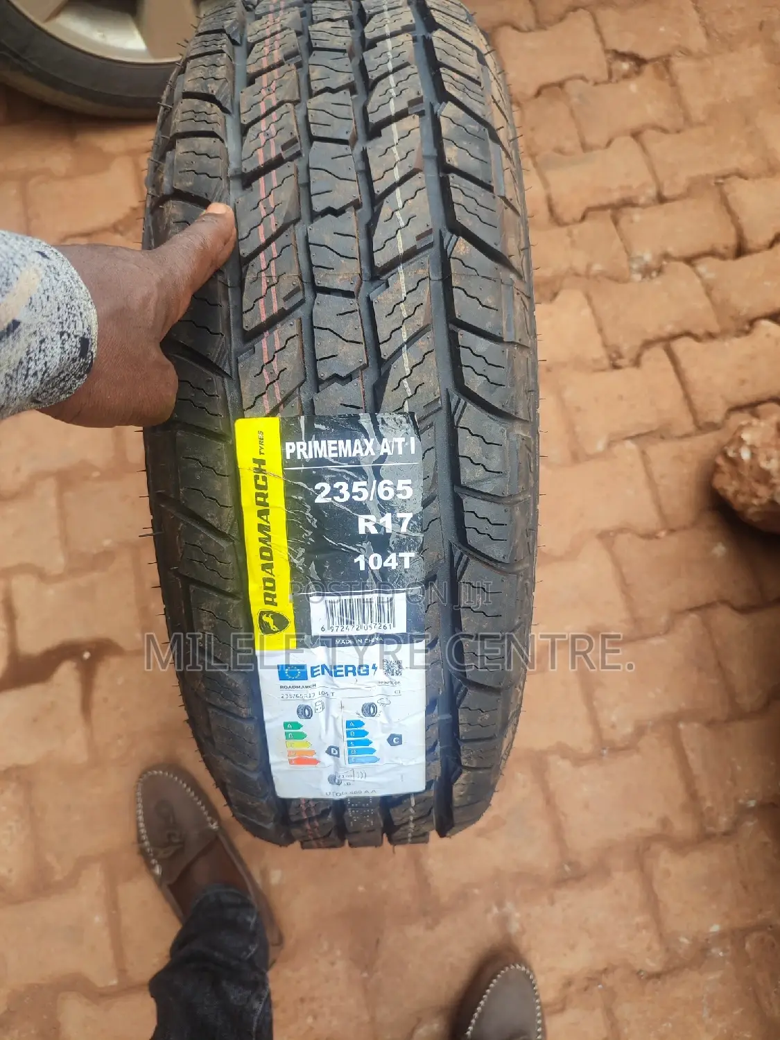235/65r17 Roadm
