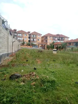 100by100ft Plot on Sale at Kisaasi
