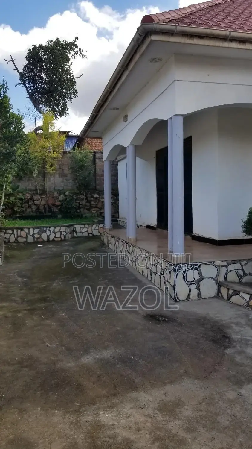 Furnished 4bdrm Bungalow in Rubaga for sale