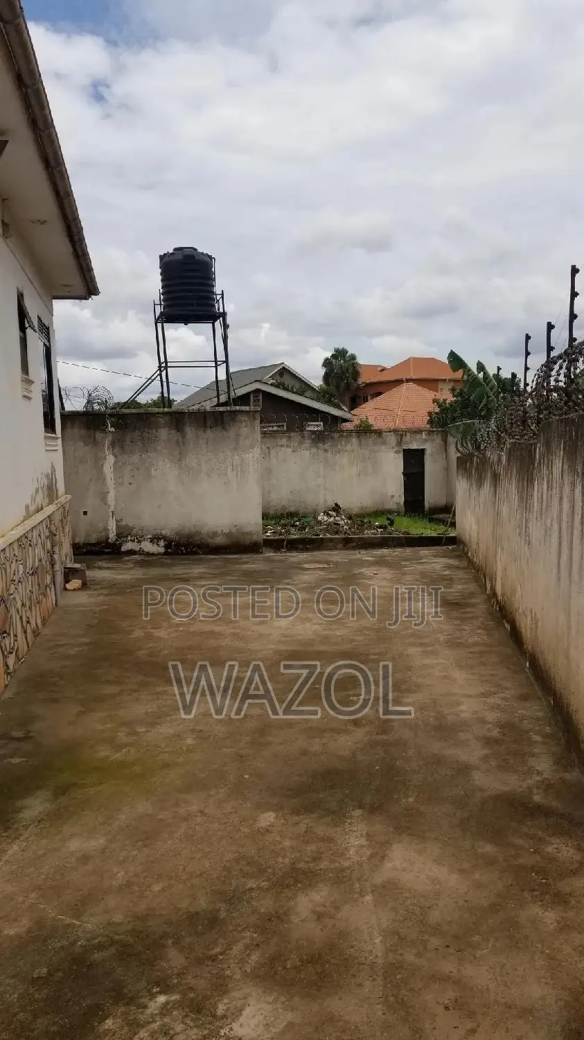 Furnished 4bdrm Bungalow in Rubaga for sale
