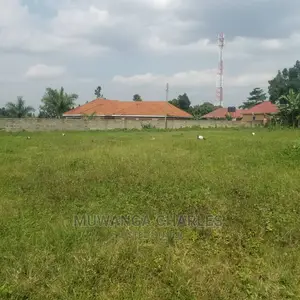 100by50ft Plot in Kira on Quick Sale