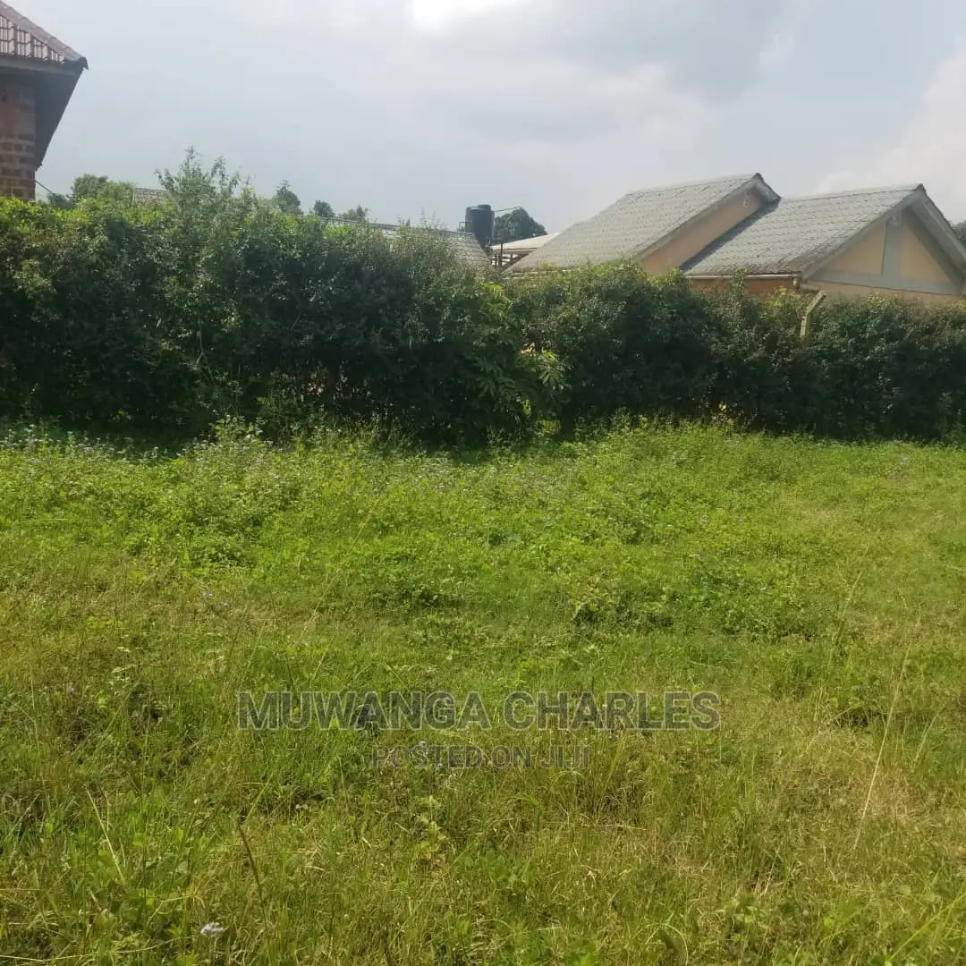 100by50ft Plot in Kira on Quick Sale