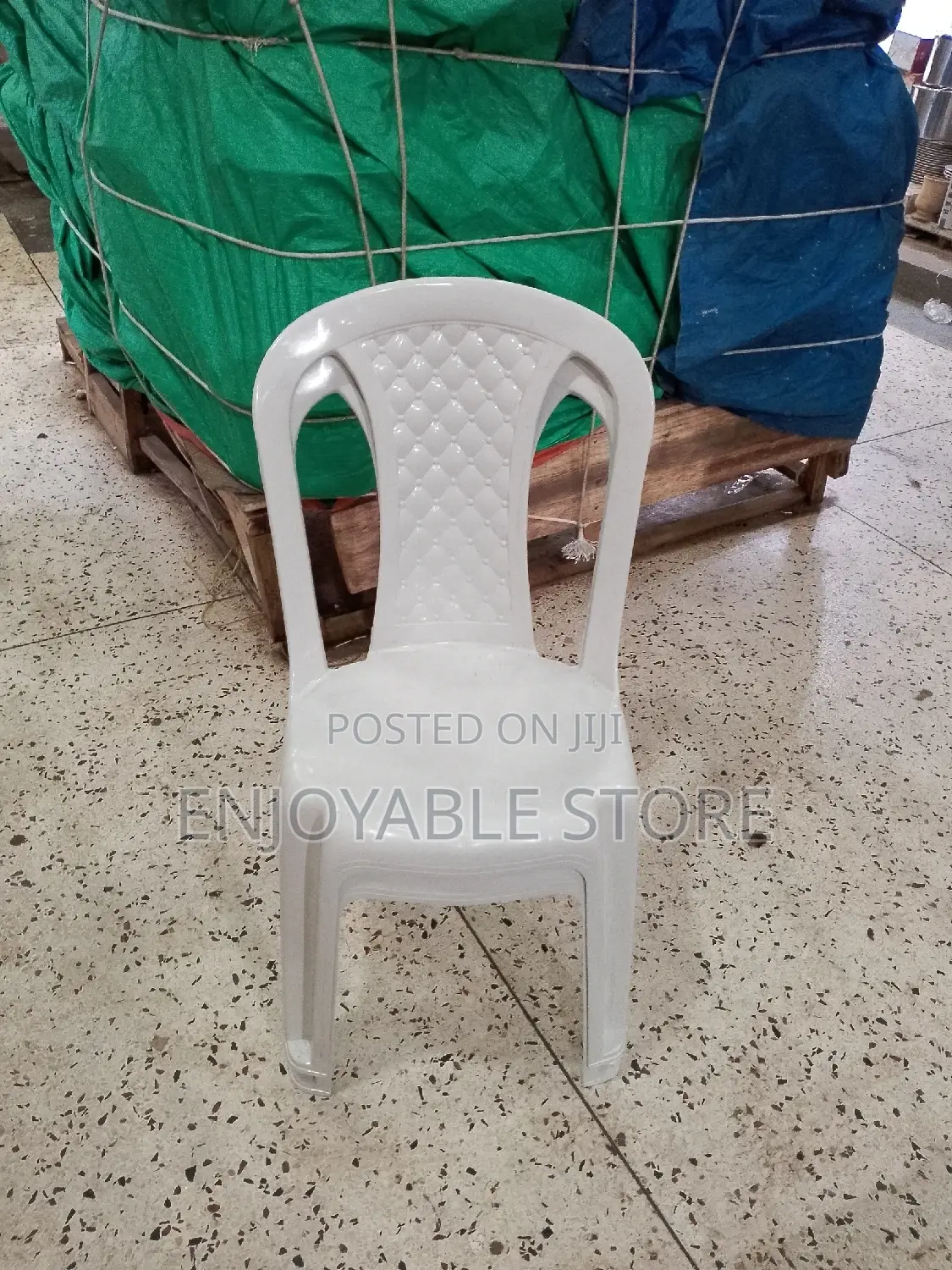 Plastic Chairs Armless
