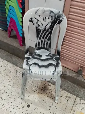 Plastic Chairs (Multicolored)