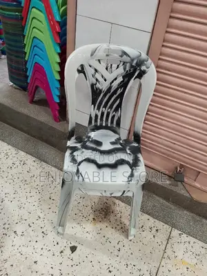 Plastic Chairs (Multicolored)