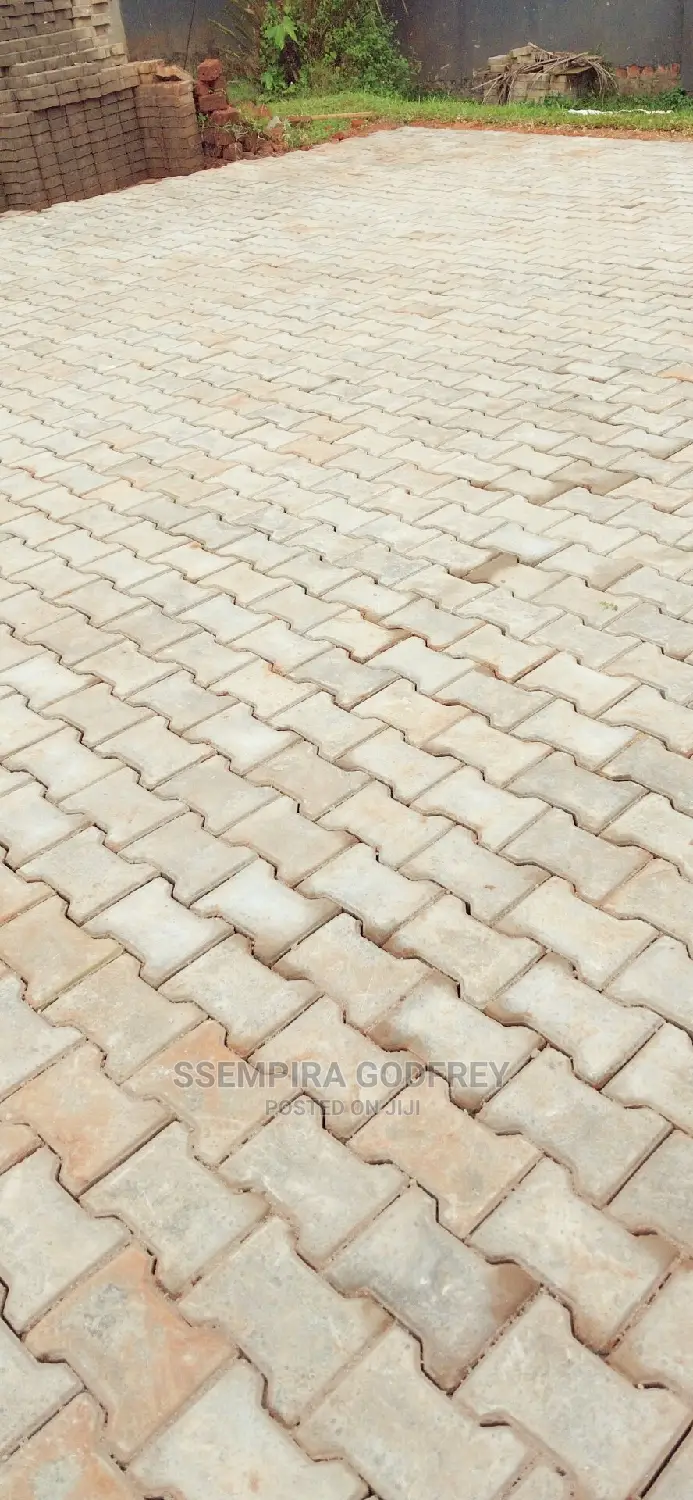 Pavers Is Beauty in Ur Compound