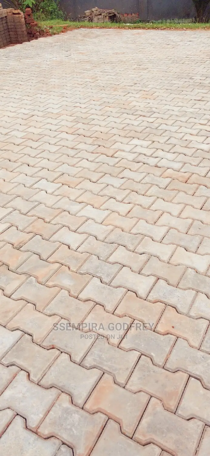 Pavers Is Beauty in Ur Compound