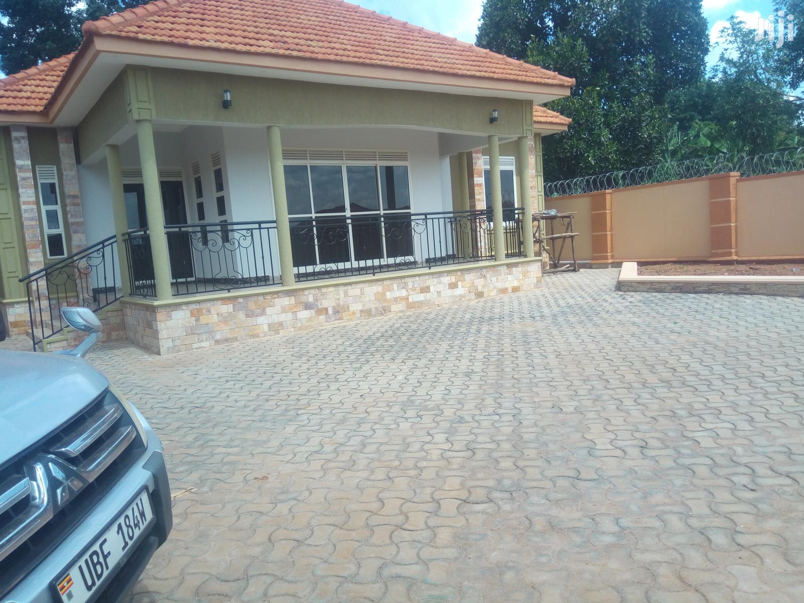 Kiira Corprate Class Neighbourhood House on Sale
