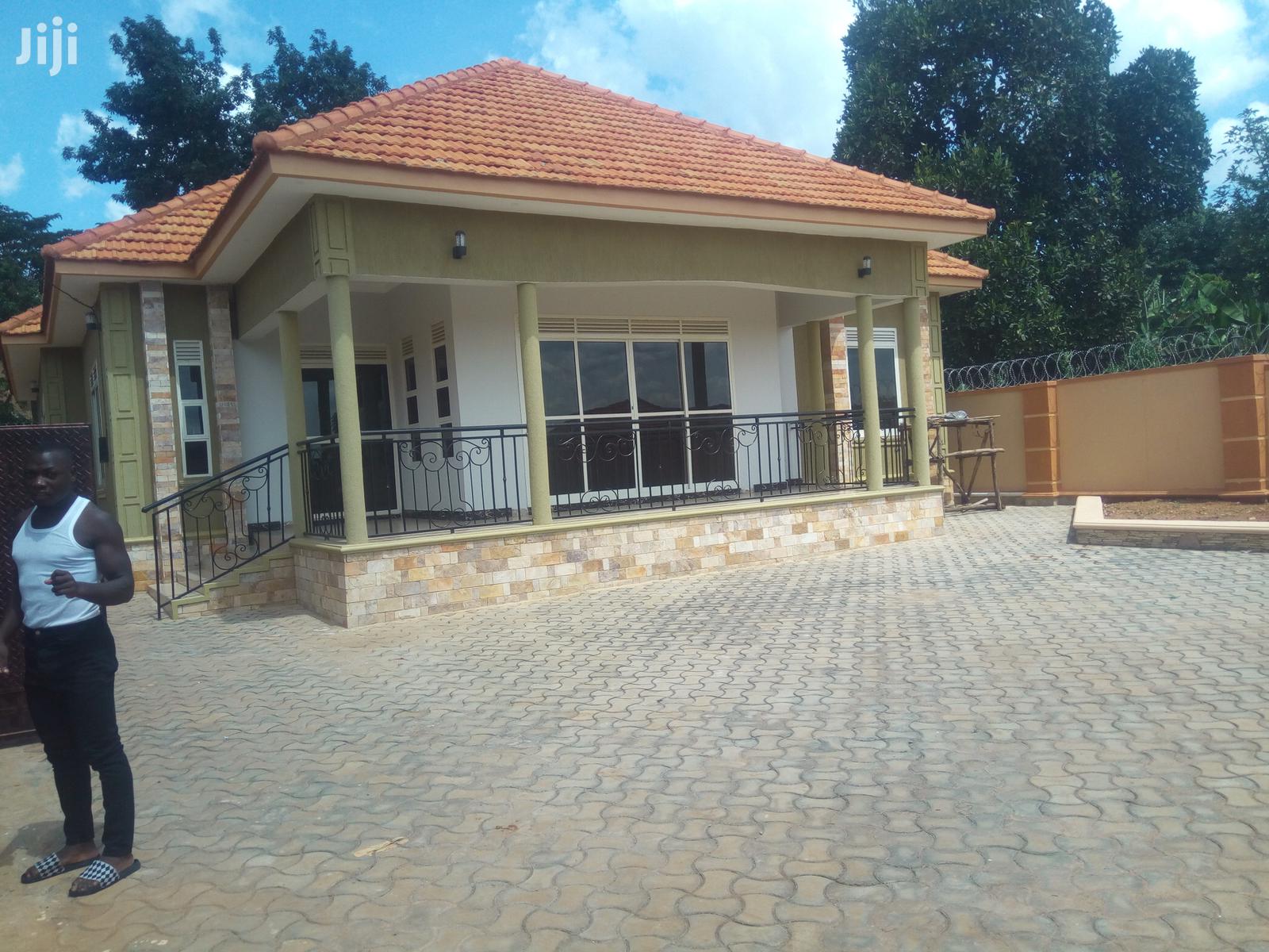 Kiira Corprate Class Neighbourhood House on Sale