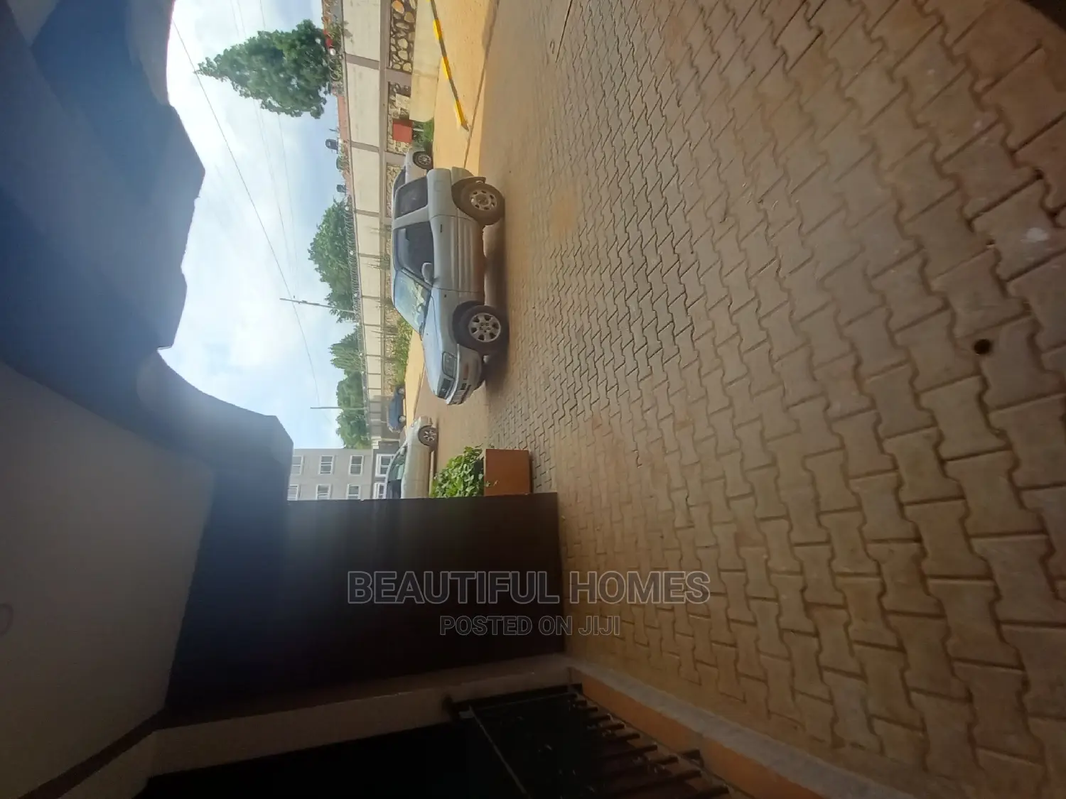 Furnished 2bdrm Condo in Naalya Estate, Central Division for sale