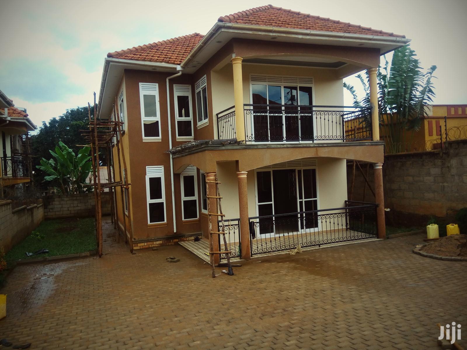 Kyariwajara Nalya Road Diplomat Home on Sell