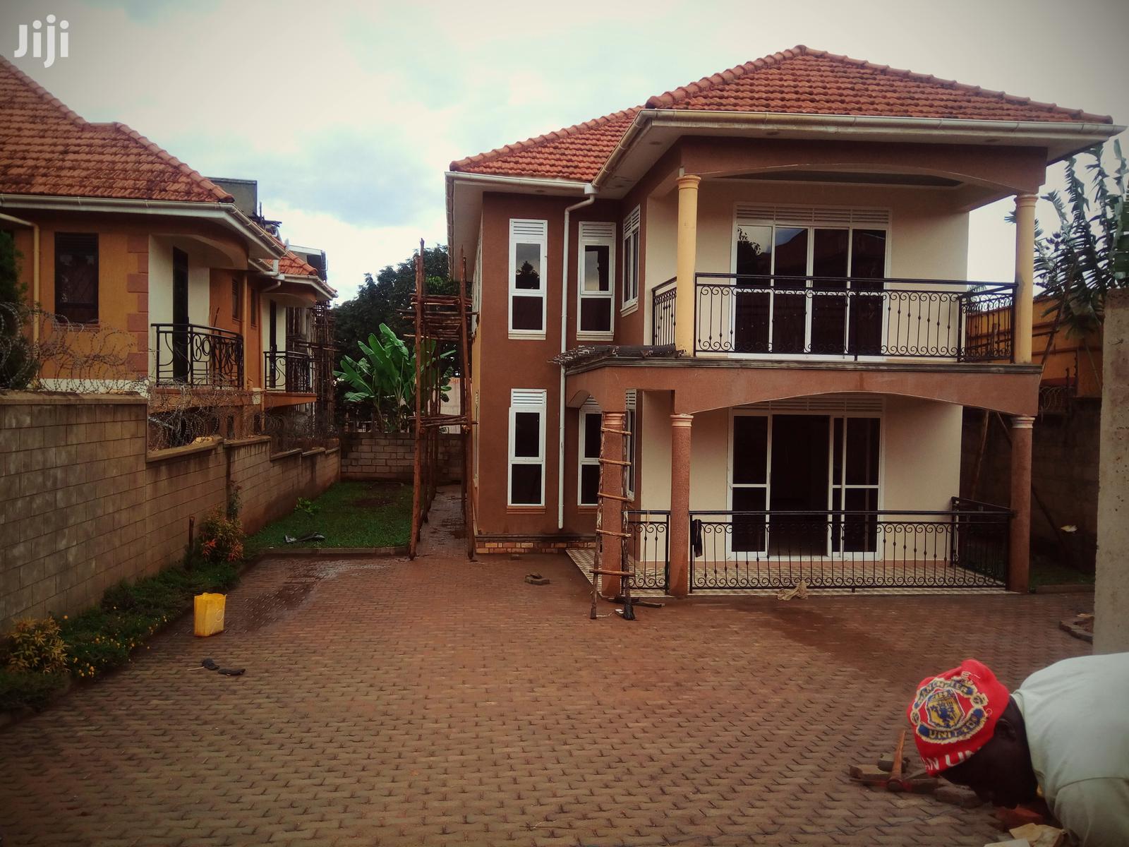 Kyariwajara Nalya Road Diplomat Home on Sell