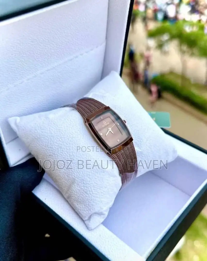 Ladies Fashionable Watches