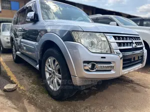 Photo - Mitsubishi Pajero V80 3.2 DI-D 2014 Silver