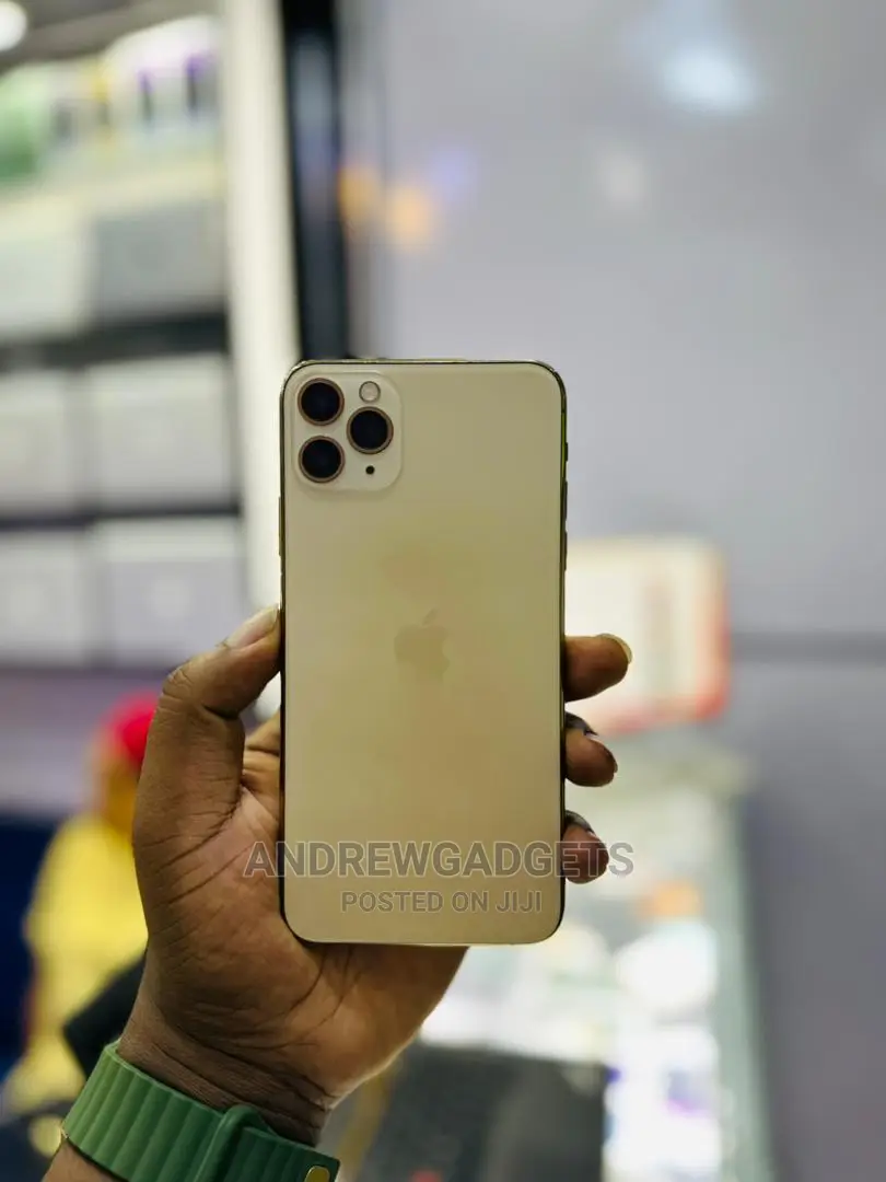 Apple iPhone 11 Pro Max 64 GB Gold