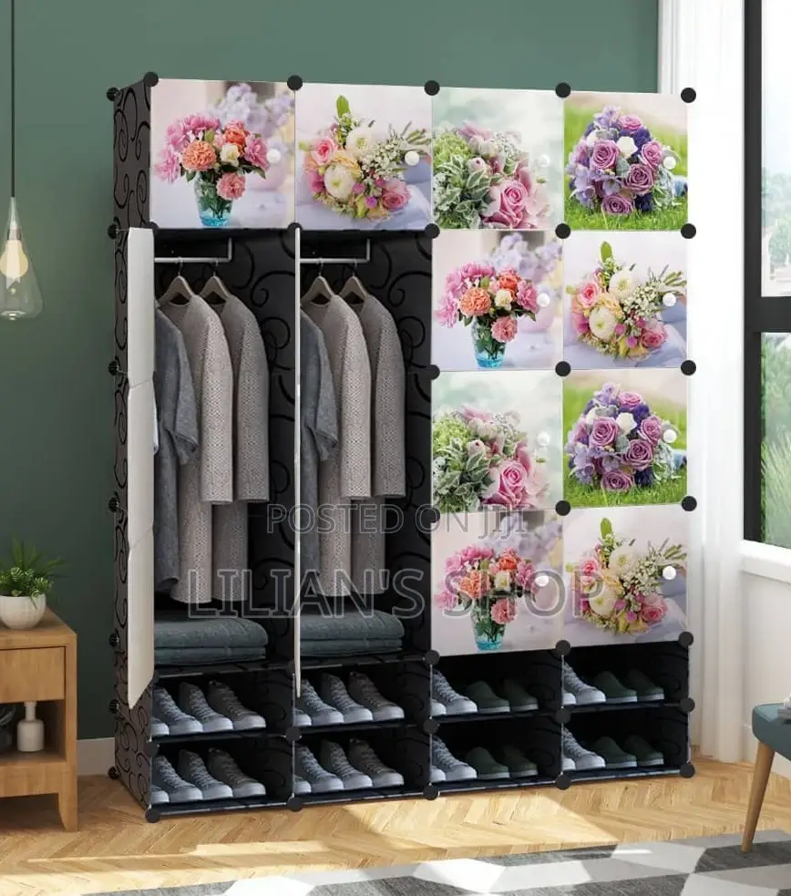 4 Colomn Closet/ Wadrope With Ashoe Rack