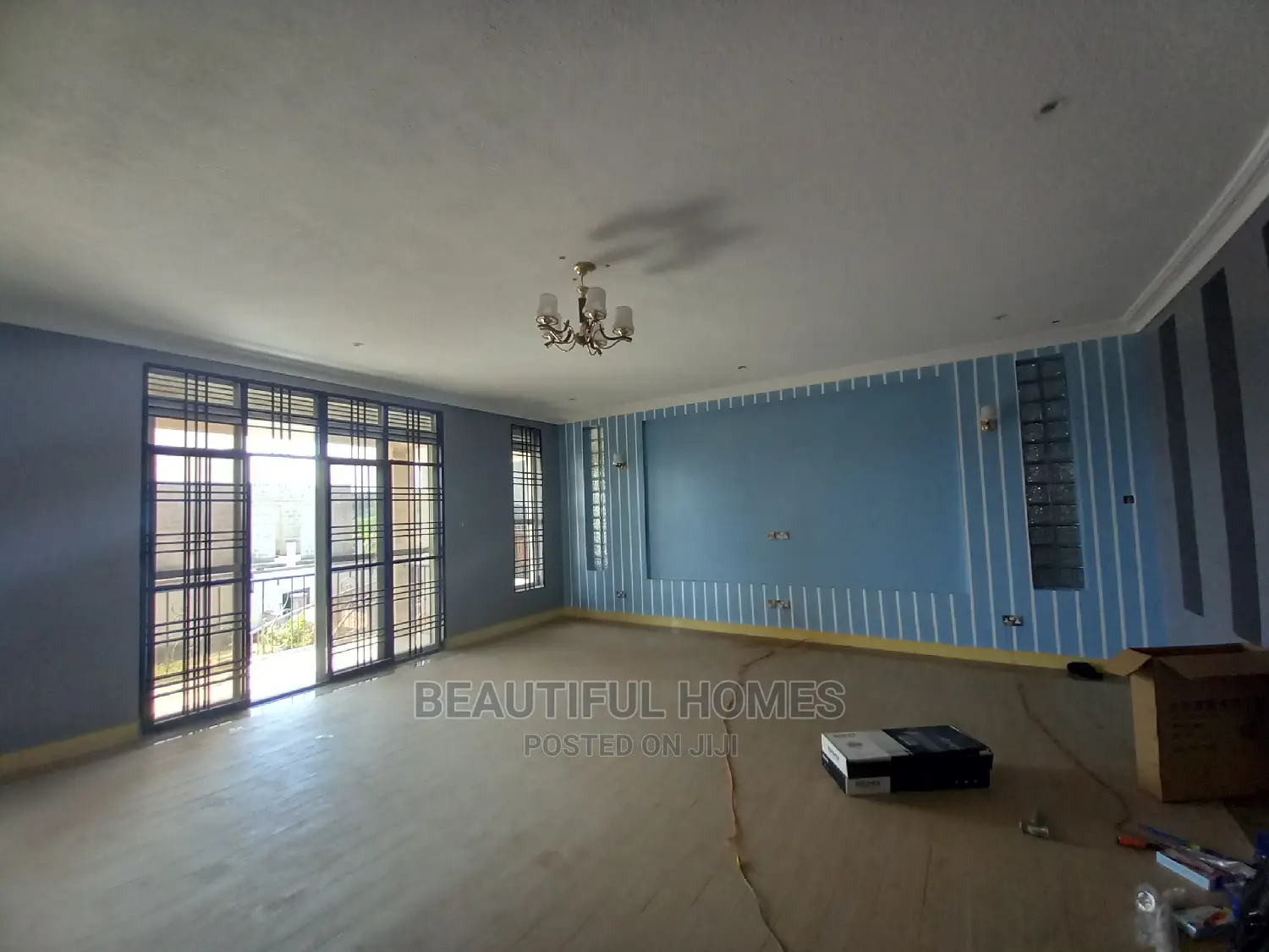 Furnished 6bdrm Mansion in Kigo Munyonyo, Central Division for sale
