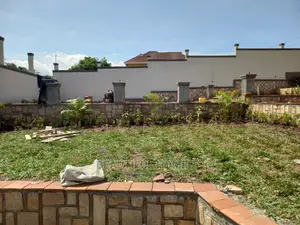 Furnished 6bdrm Mansion in Kigo Lake View, Makindye for sale