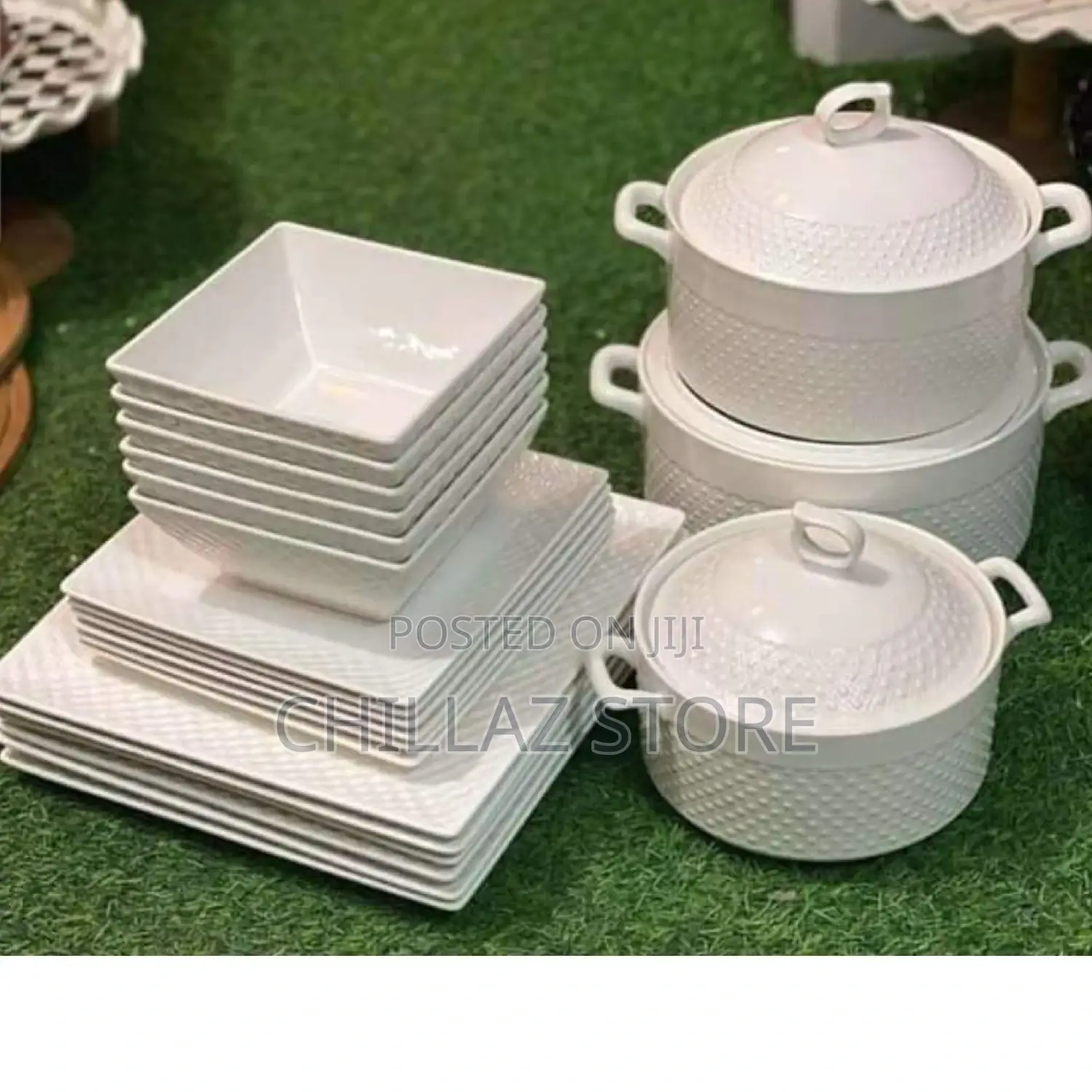 Dinner Plates/Bowls. 21pcs.