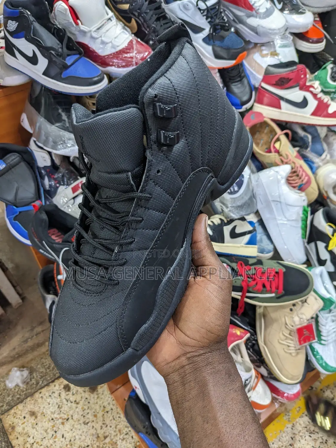 Black Sneakers Classy