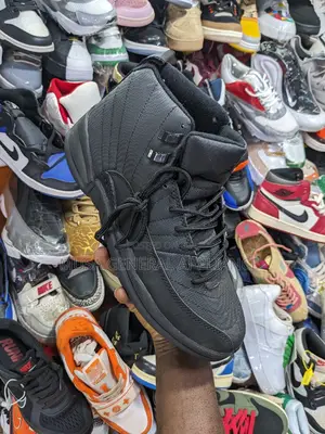 Black Sneakers Classy
