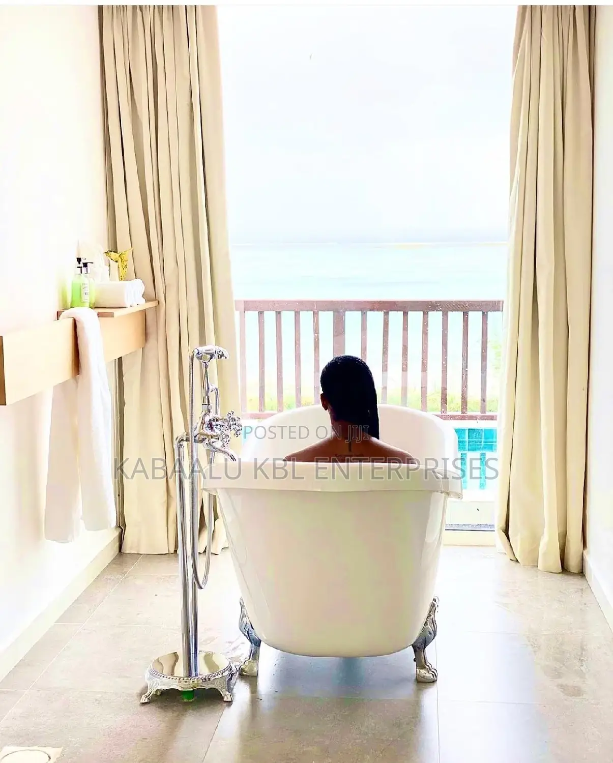 Claw Foot Bathtub (Stand Alone Bathtub) Complete Set
