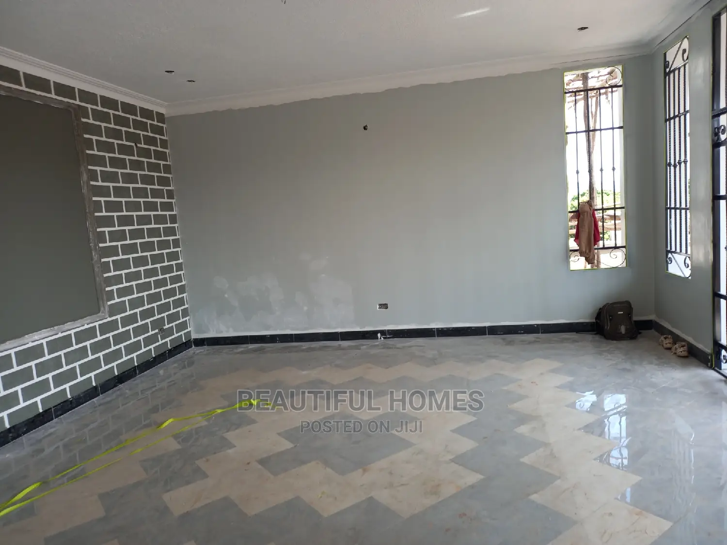 Furnished 6bdrm Mansion in Kigo, Makindye for sale