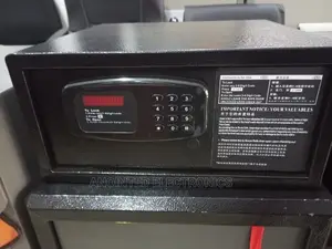 Safe Cash Box