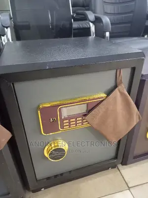 Safe Cash Box